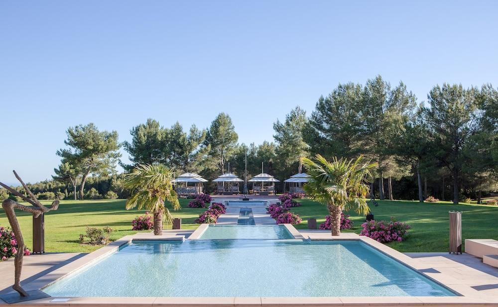 Hotel L'hotel & Du Castellet 5*